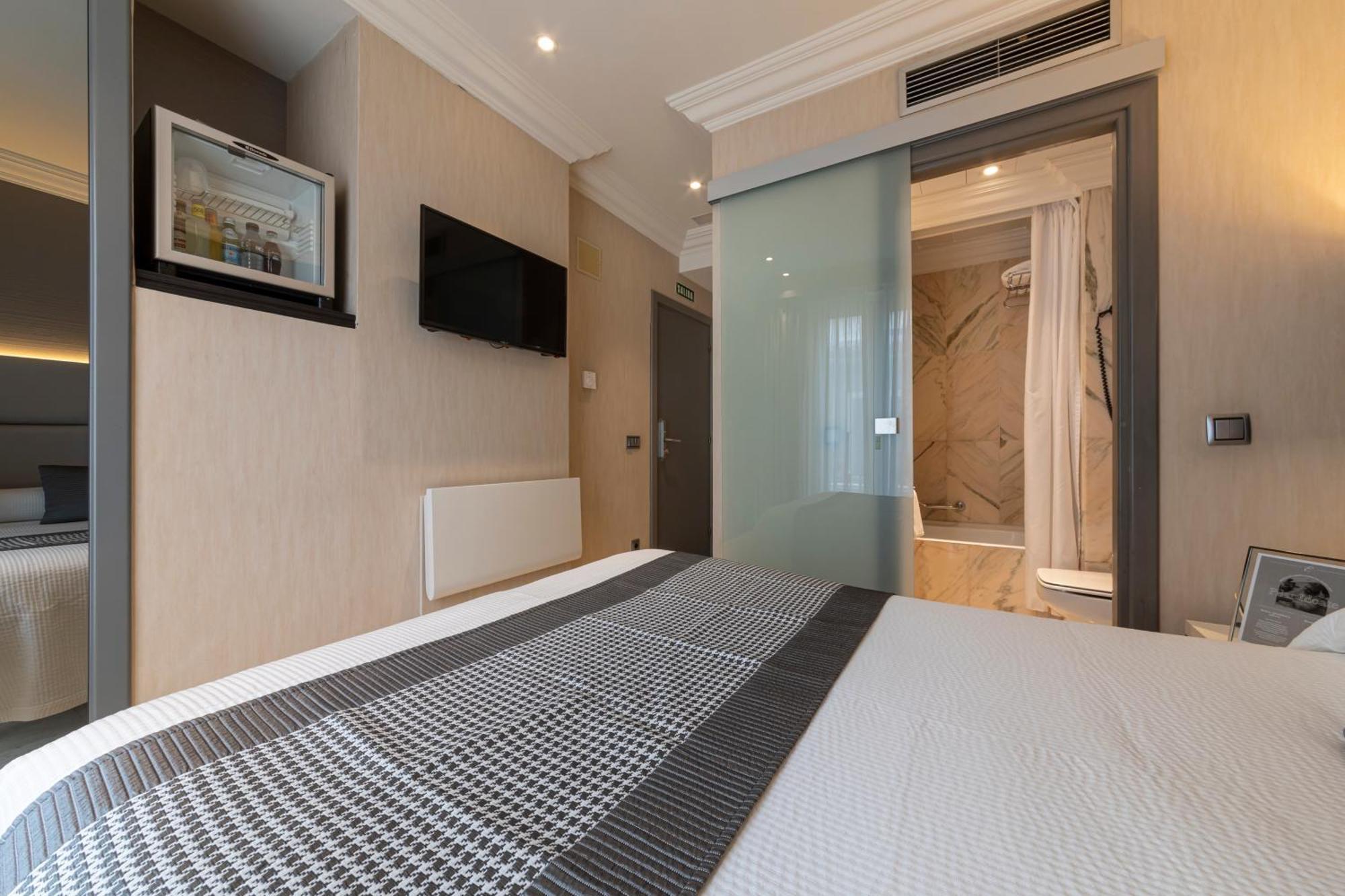 Habitus Hotel Europa Pampeluna Zewnętrze zdjęcie